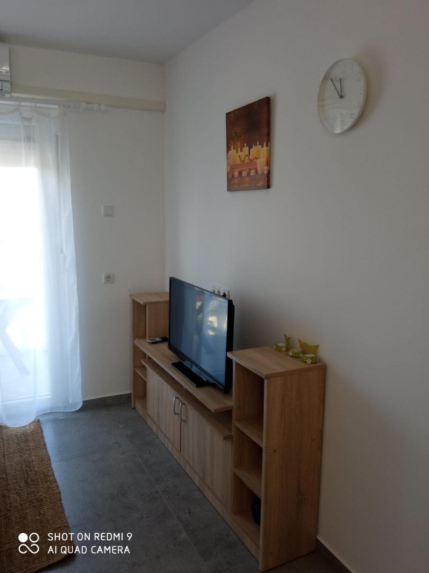 Max Apartment