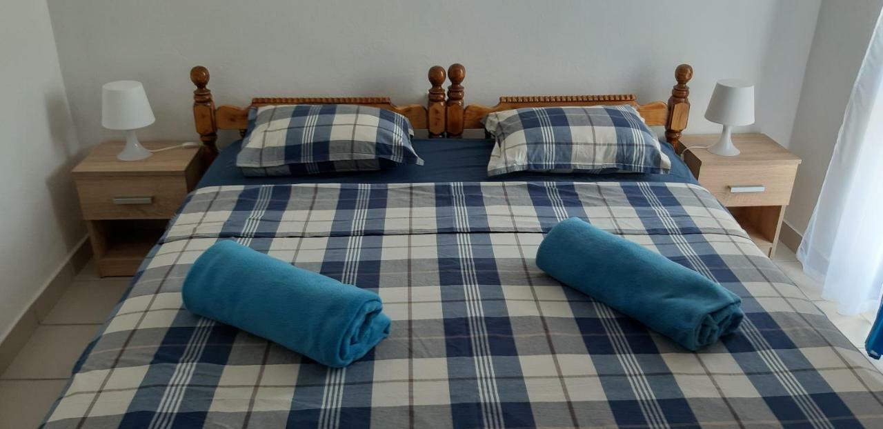 Max Apartment *